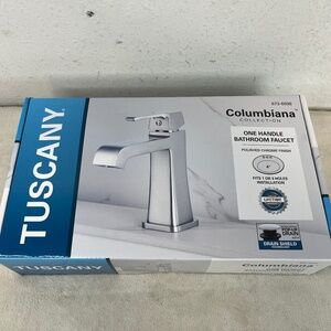 NIB Tuscany Coumbiana Collection Single Handle Faucet Polished Chrome Finish